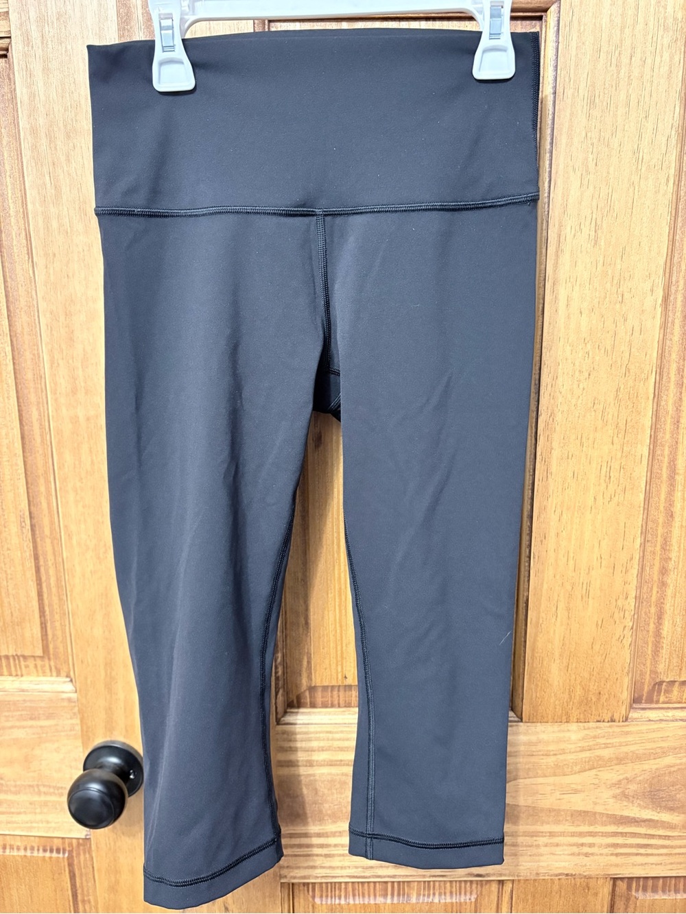 lululemon athletica Black High-Rise Capri Leggings